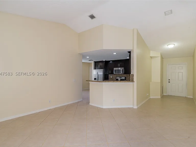 4152 Pine Ridge Ln #0 — Photo 5