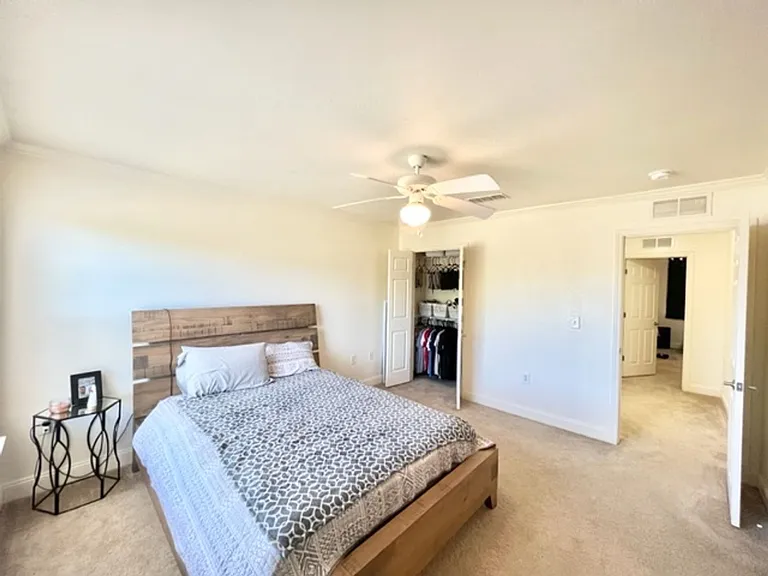 703 Majestic Dr — Photo 12
