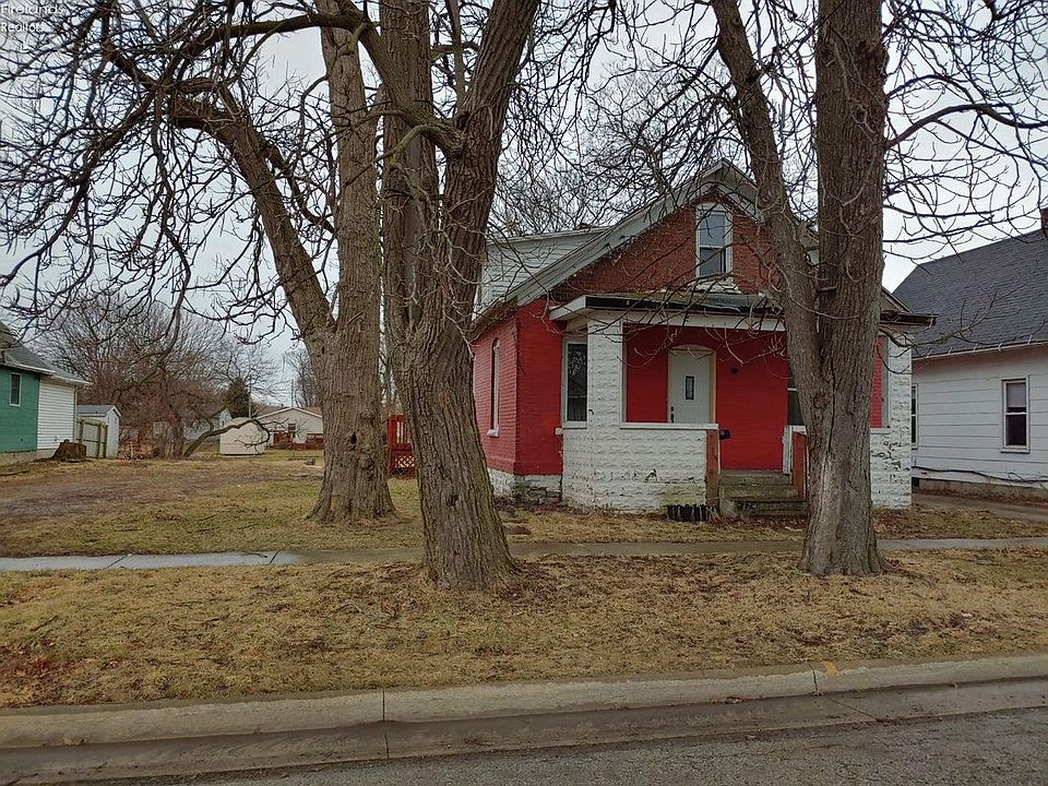 2nd image of 1533 Clinton St