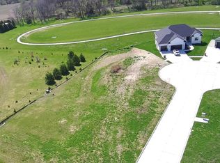 310 Cottonwood St, Bennet, NE 68317