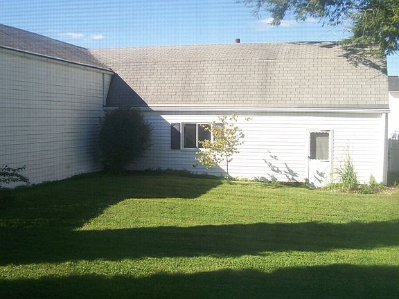 5th image of 52 E Thistle Dr