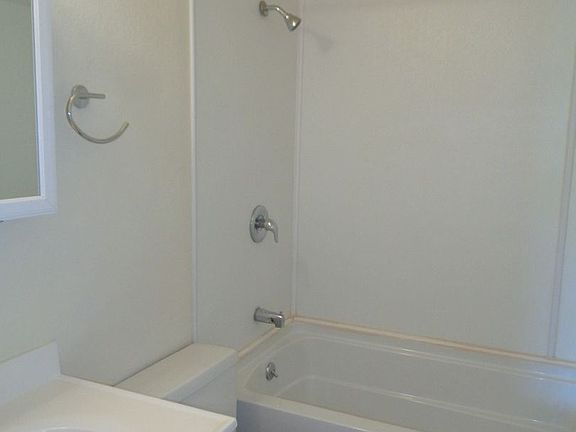 4th image of 3303 5th Ave S