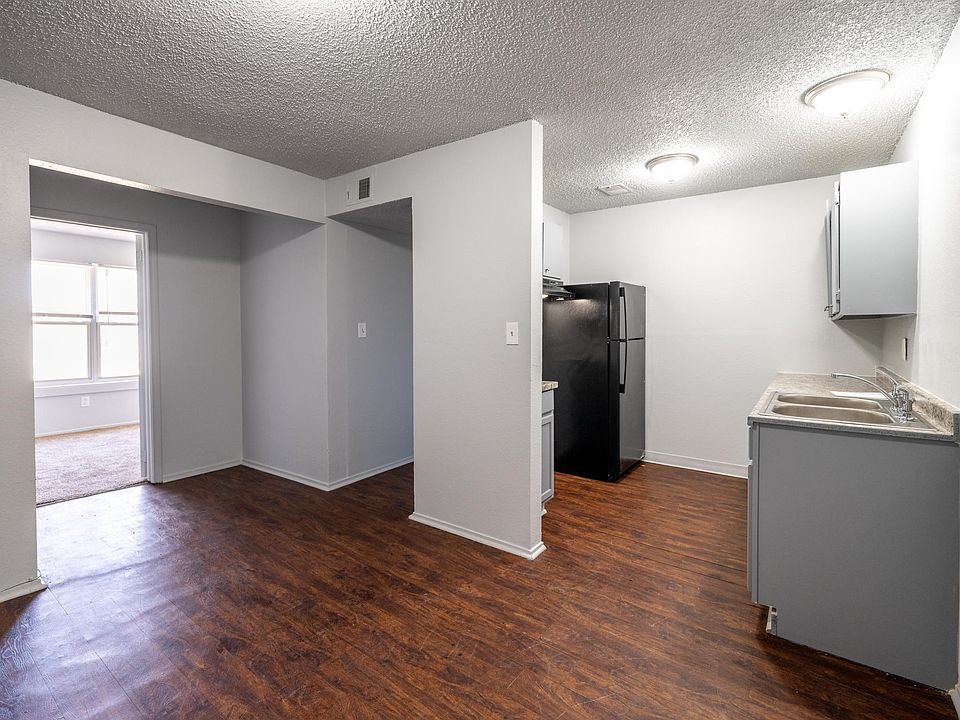 Victory Park Apartments 12322 E 3rd St Grandview MO Zillow