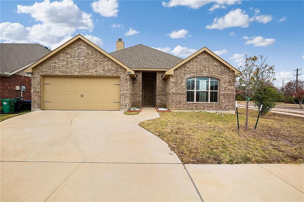 1217 Raleigh Path Rd, Denton, TX 76208 | Zillow