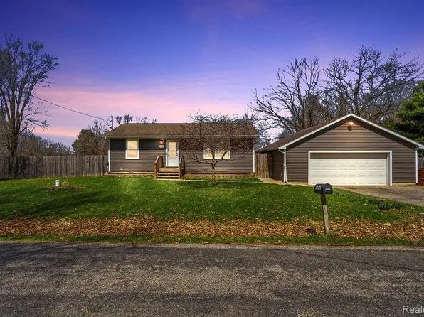 2131 Ewers Rd, Dansville, MI 48819