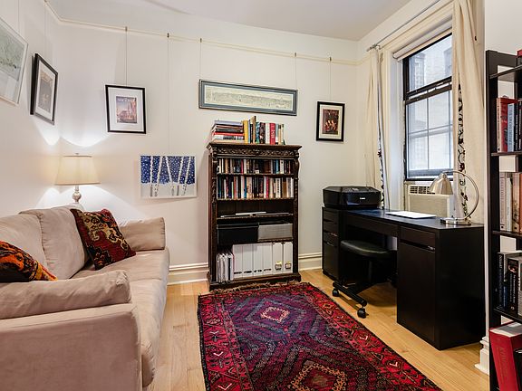 3rd image of 3117 Broadway APT 20