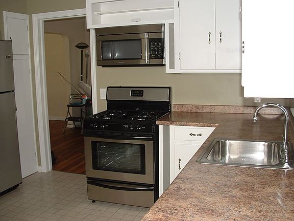 All new appliances in kitchen