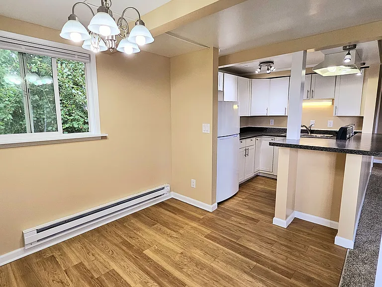 Olympus Apartments — Photo 7
