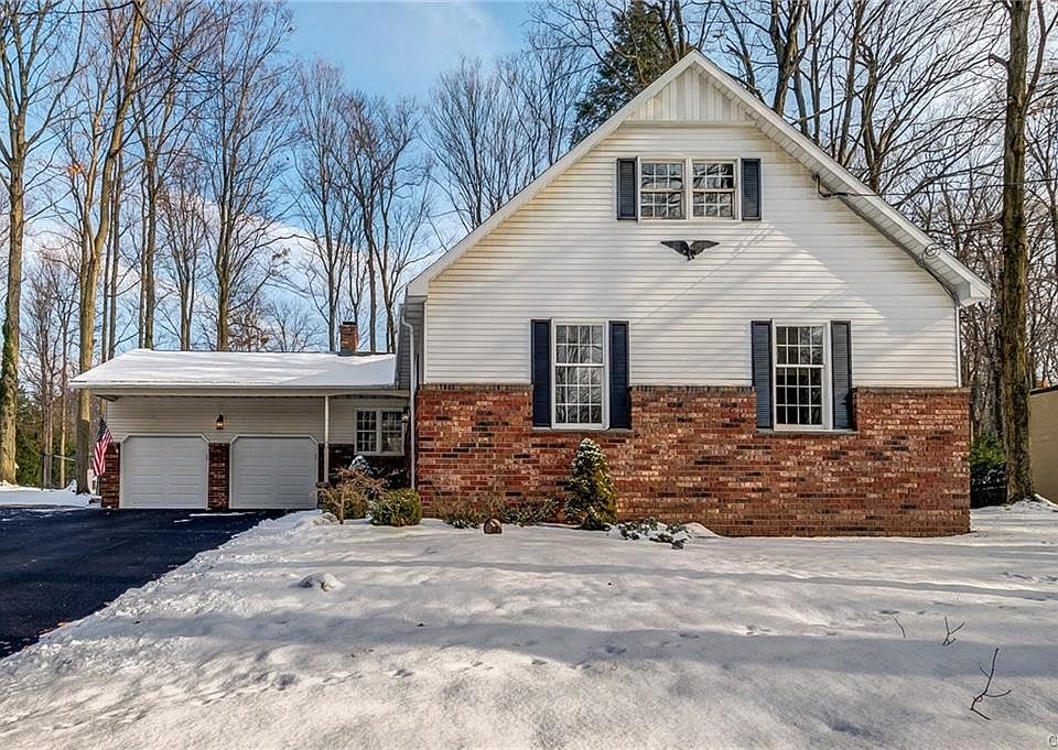 1st image of 124 Munro Dr
