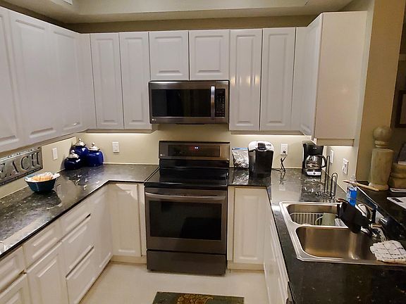 4th image of 8515 Gulf Blvd #16D