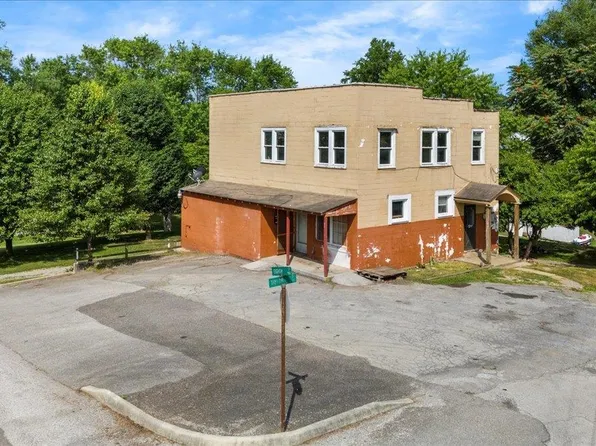 901 8th St, Radford, VA 24141