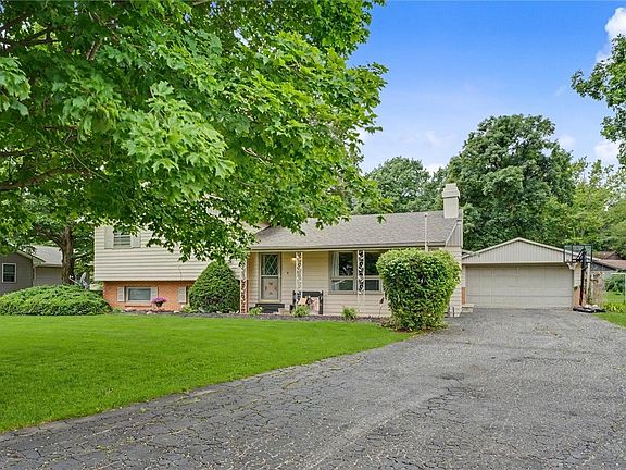 3rd image of 307 Poland Rd