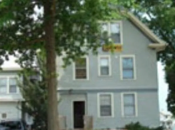 308 N Clinton St #6, Iowa City, IA 52245