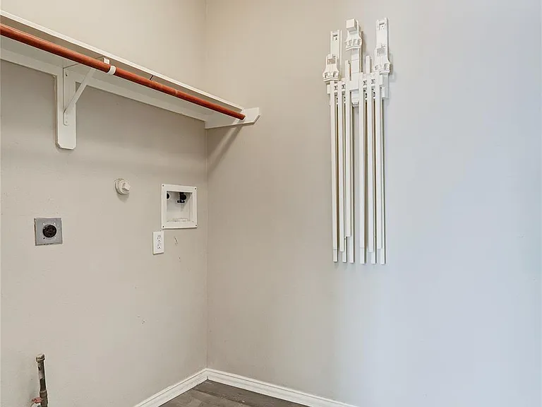 4762 Wind Trace Dr — Photo 6