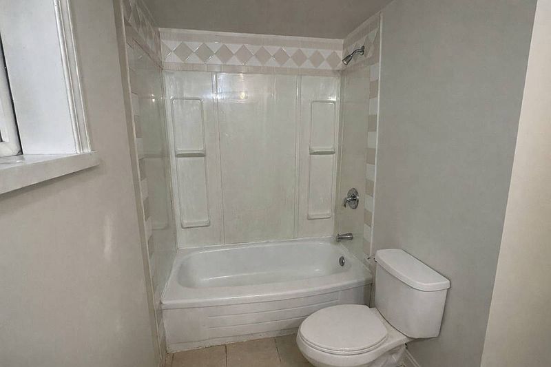 Vancouver Apartment for rent - 0 Bedrooms — photo 7