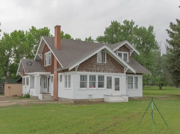 362 Lane 9, Powell, WY 82435