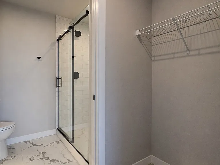8375 Broadcast Ave SW — Photo 43