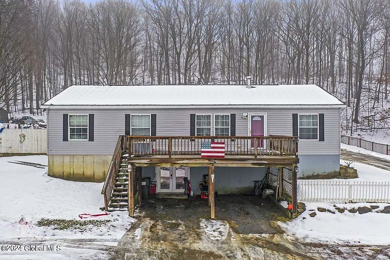 2nd image of 2306 Coach Road