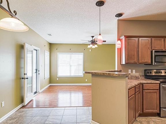 3rd image of 9346 Chastain Pl