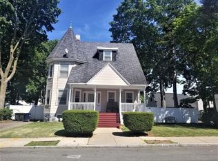 14 Hamilton St, Hyde Park, MA 02136