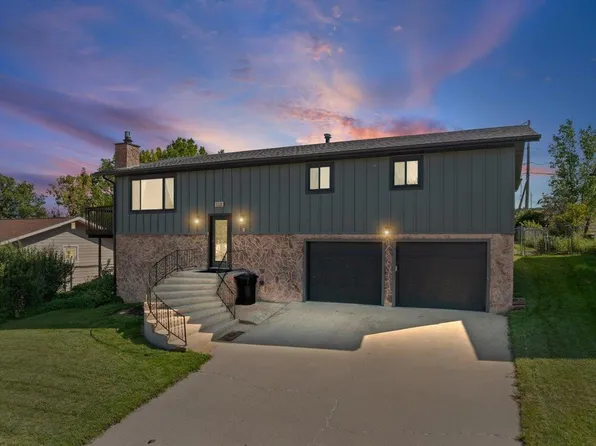 1221 Charles St, Spearfish, SD 57783