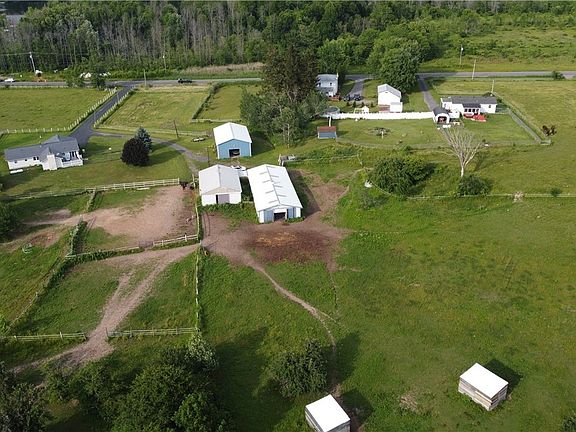 3rd image of 10275 Caughdenoy Rd