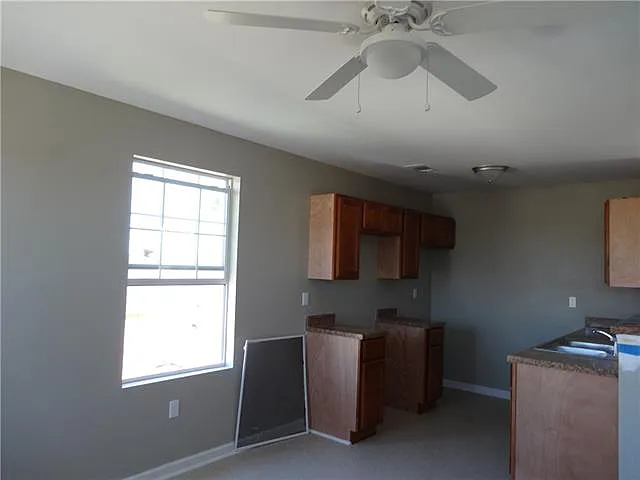 1 bed, 1.0 bath, 600 sqft, $1,100 — Photo 3