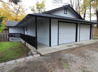 297 W Park St, Grants Pass, OR