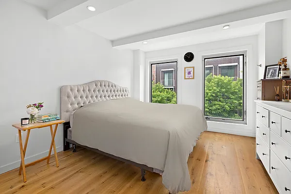 Rented by SERHANT. | media 7