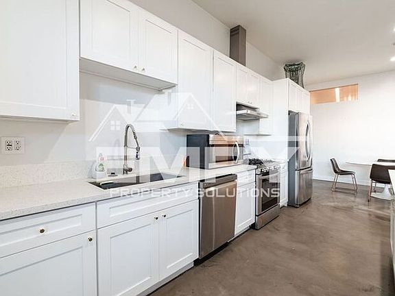 4th image of 5655 E Beverly Blvd