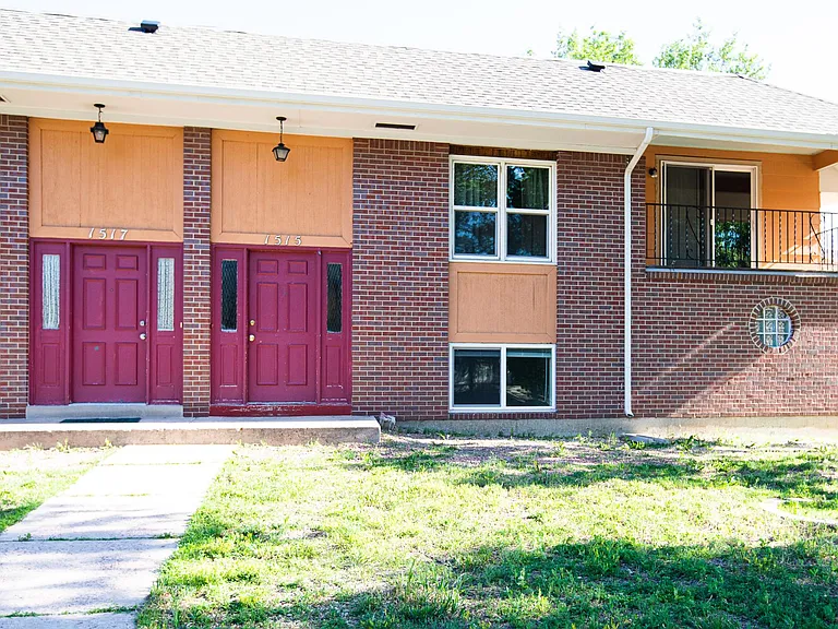1515 Mount View Ln #1515 — Photo 1
