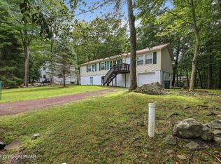 8490 Bumble Bee Way, Tobyhanna, PA