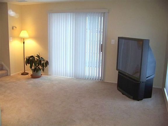 4th image of 20486 Williamsburg Ct #210C