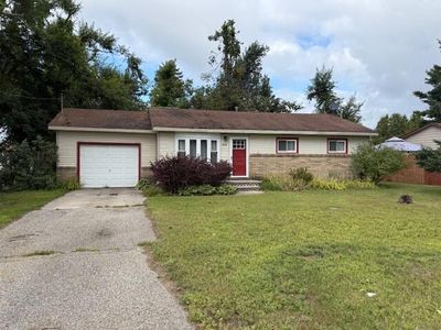 850 S Court Ave, Gaylord, MI, 49735