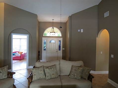 Entry/Foyer