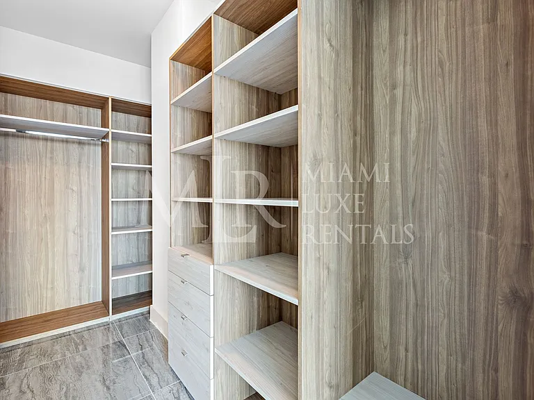 236 NE 28th St #151 — Photo 7