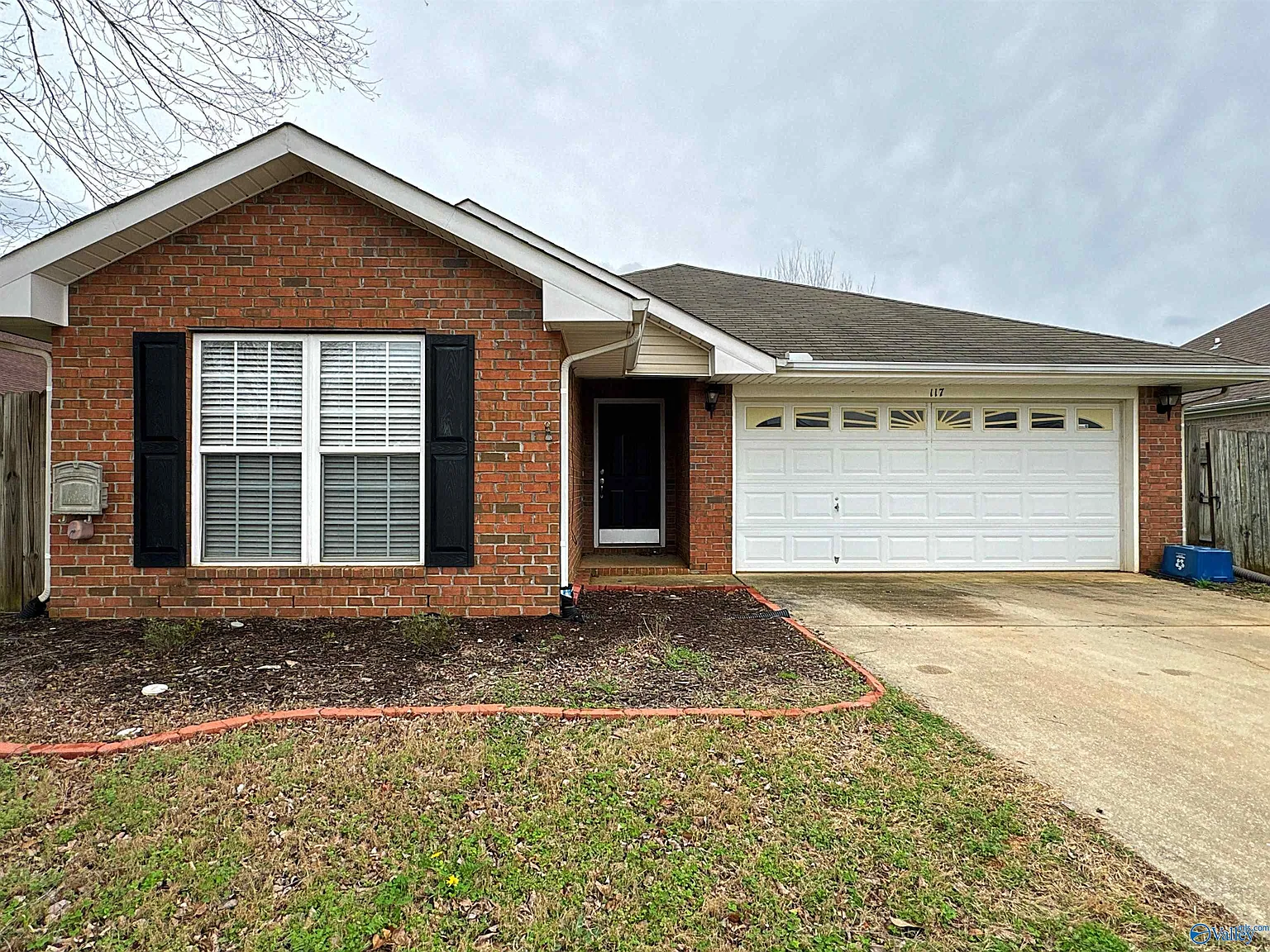3 bed, 2.0 bath, 1650 sqft, $1,750 — Photo 3