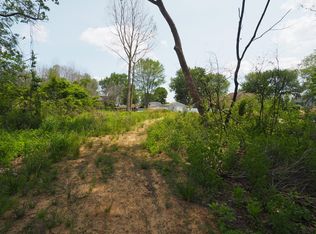 6 Lakeview Ave, Muskegon, MI