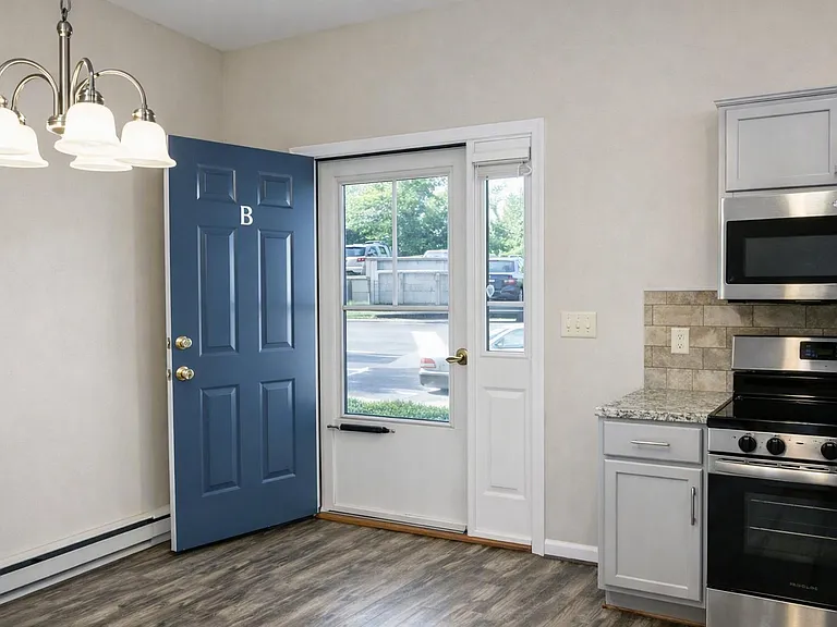 50 Shank Ct #B — Photo 5