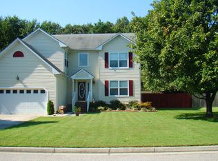 2316 Eagle Dr, Chesapeake, VA 23323