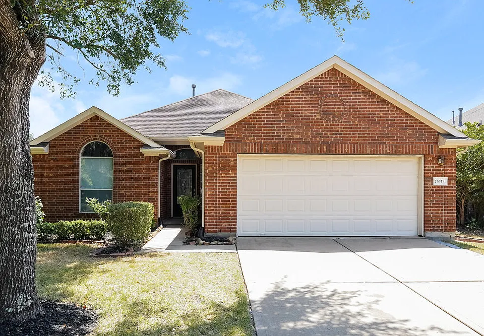 26019 Chapman Falls Dr