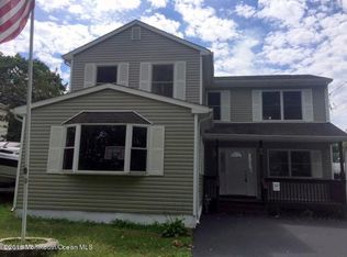 41 Laurelhurst Dr, Keyport, NJ 07735