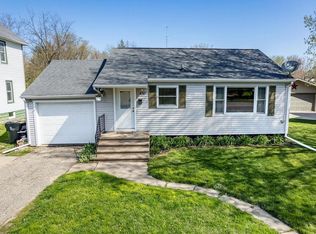 430 W Main St, Reedsburg, WI 53959