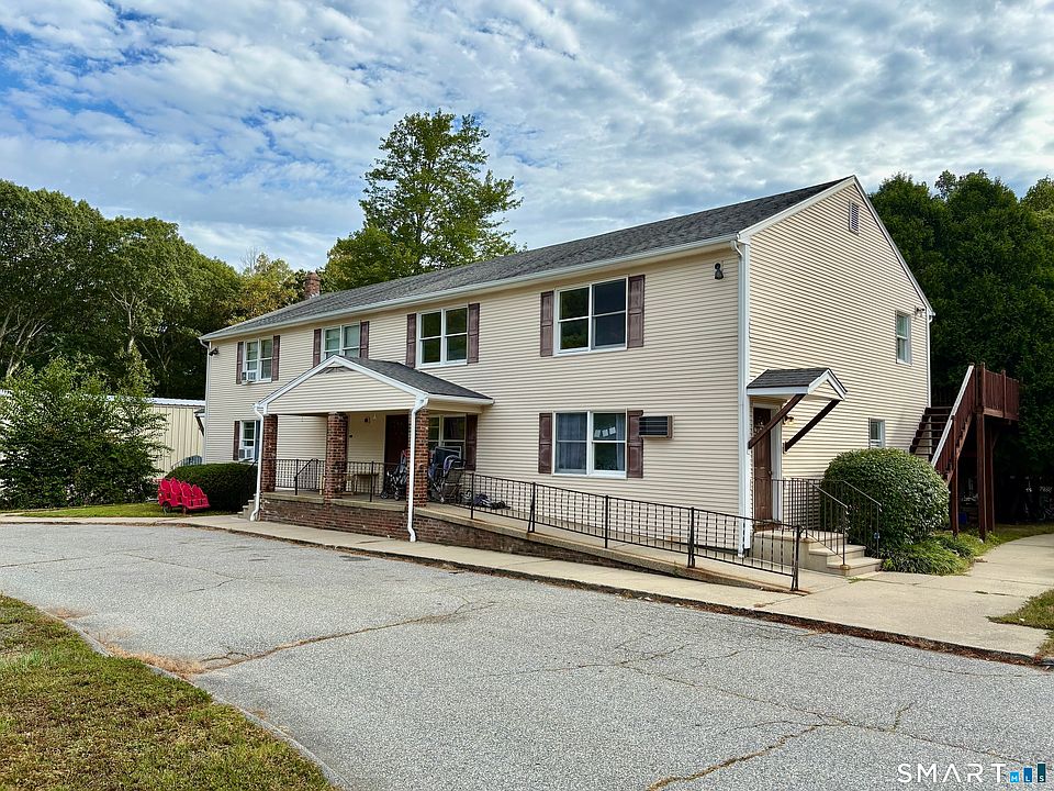 1st image of 14 Fairway Dr #1