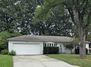 808 S Brentwood St, Olathe, KS 66061