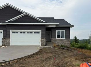 1298 Berkshire Ln, Northliberty, IA 52317