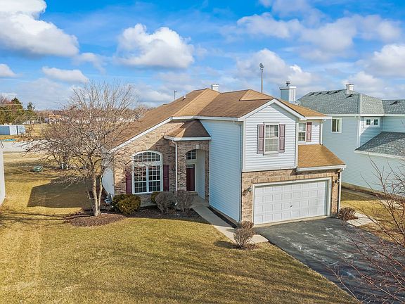 5th image of 370 Millwood Dr