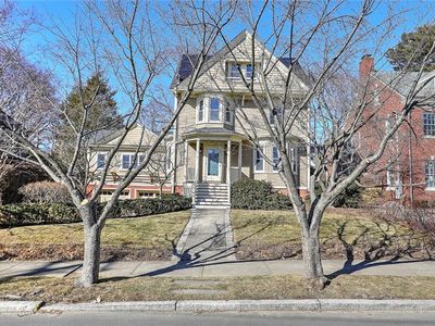 52 Alumni Ave, Providence, RI, 02906
