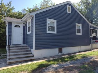 22 E 4th St, Howell, NJ 07731