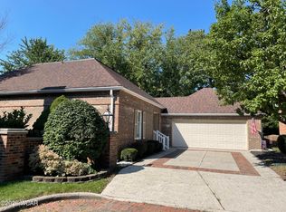 4 Sheffield Ln, Lima, OH 45805